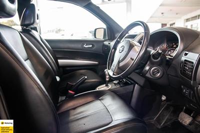 2012 Nissan X-Trail - Thumbnail