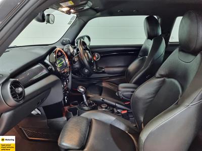 2016 Mini Cooper - Thumbnail