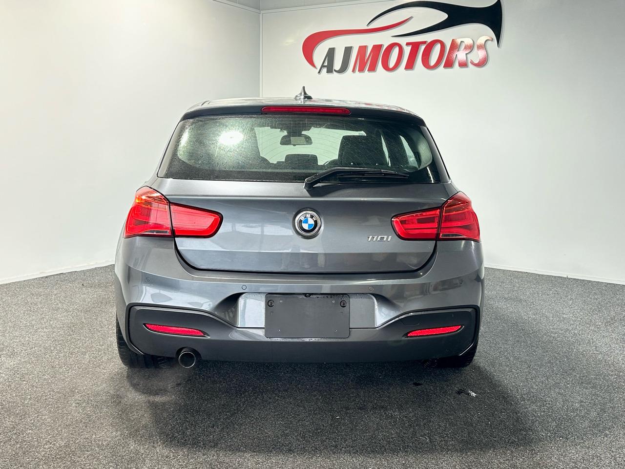 2015 BMW 118i