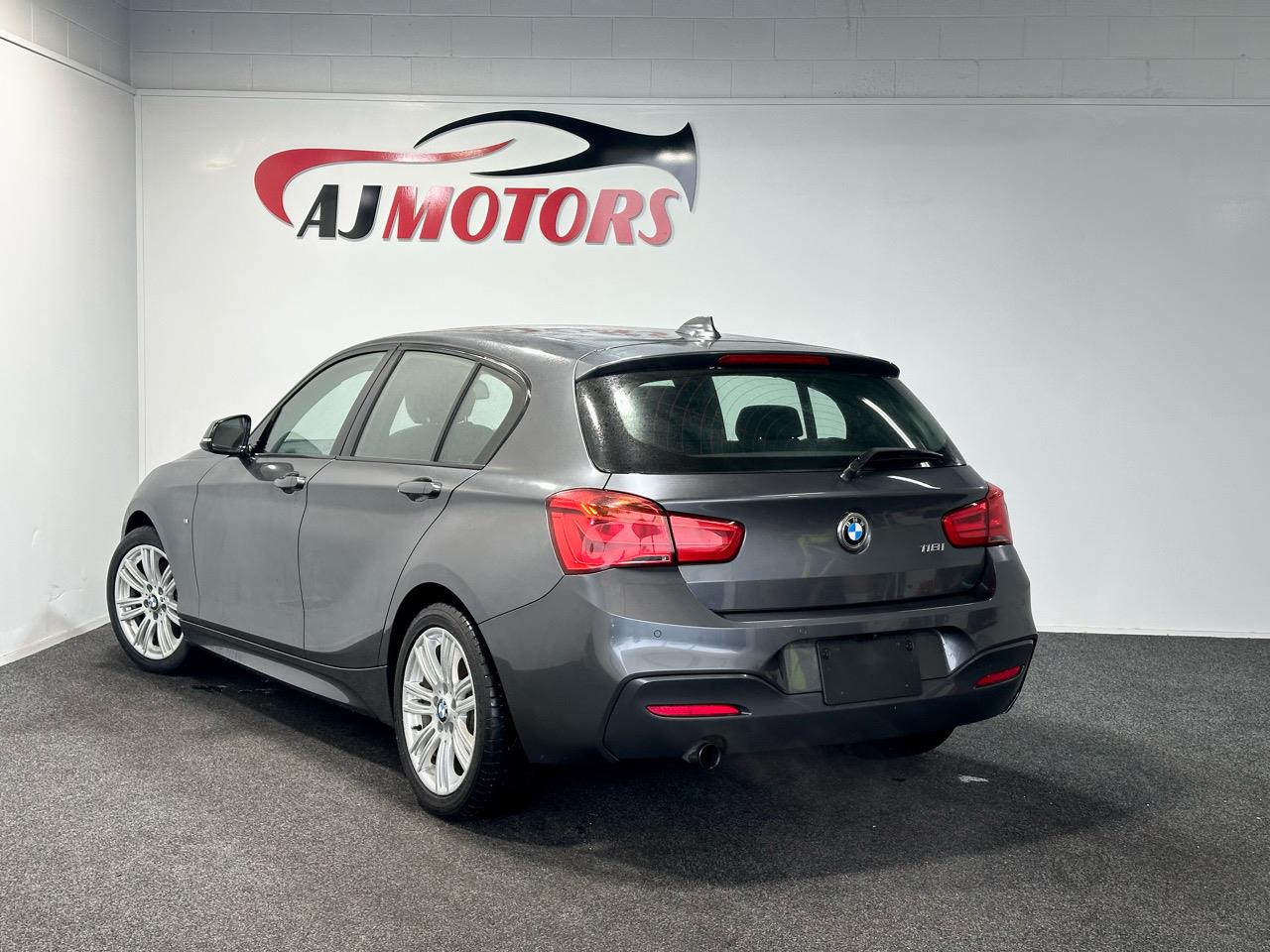 2015 BMW 118i