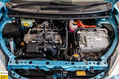 2013 Toyota Aqua - Thumbnail