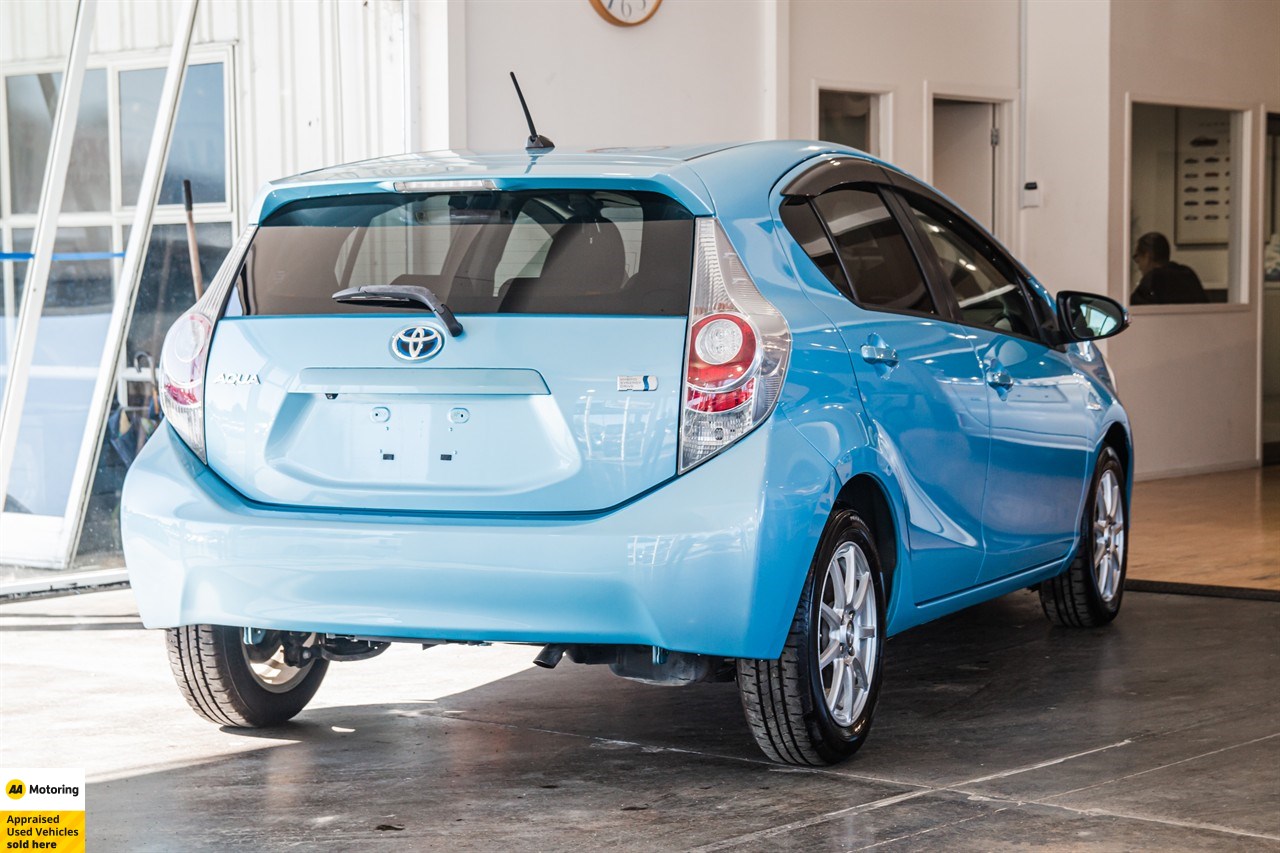 2013 Toyota Aqua