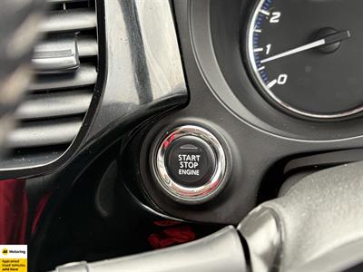 2022 Mitsubishi Outlander - Thumbnail