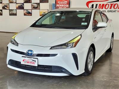 2019 Toyota Prius - Thumbnail