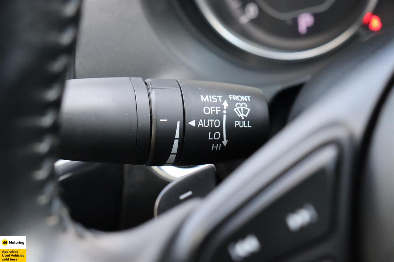 2013 Mazda Atenza