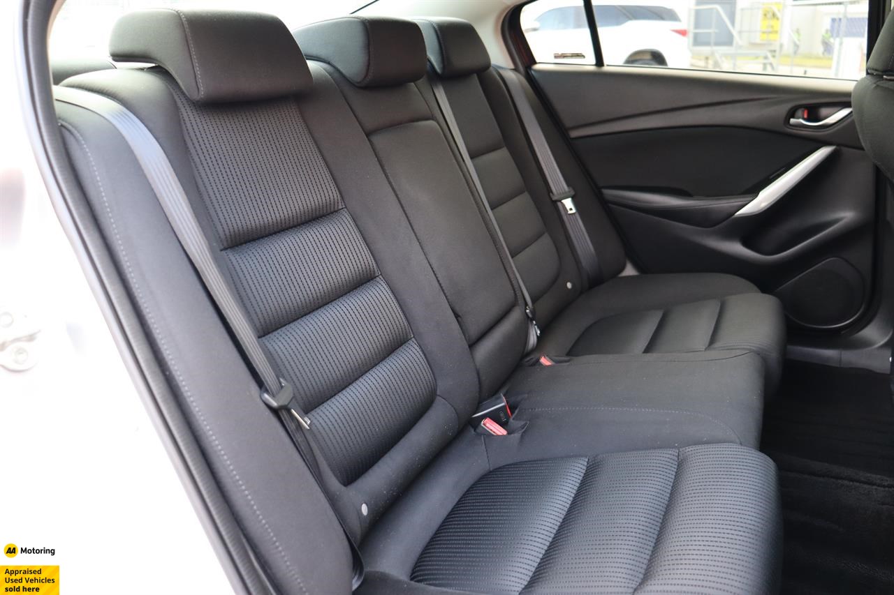 2013 Mazda Atenza