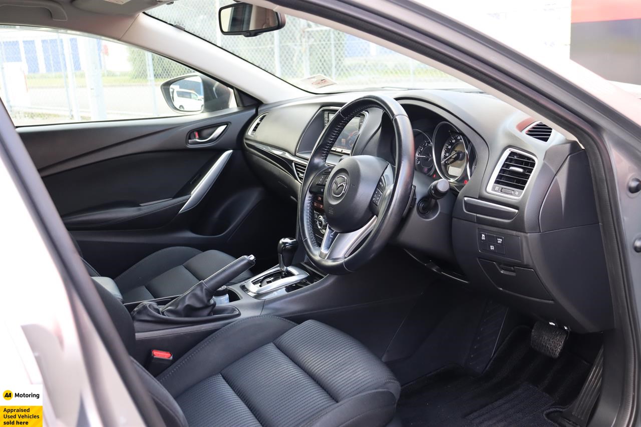 2013 Mazda Atenza
