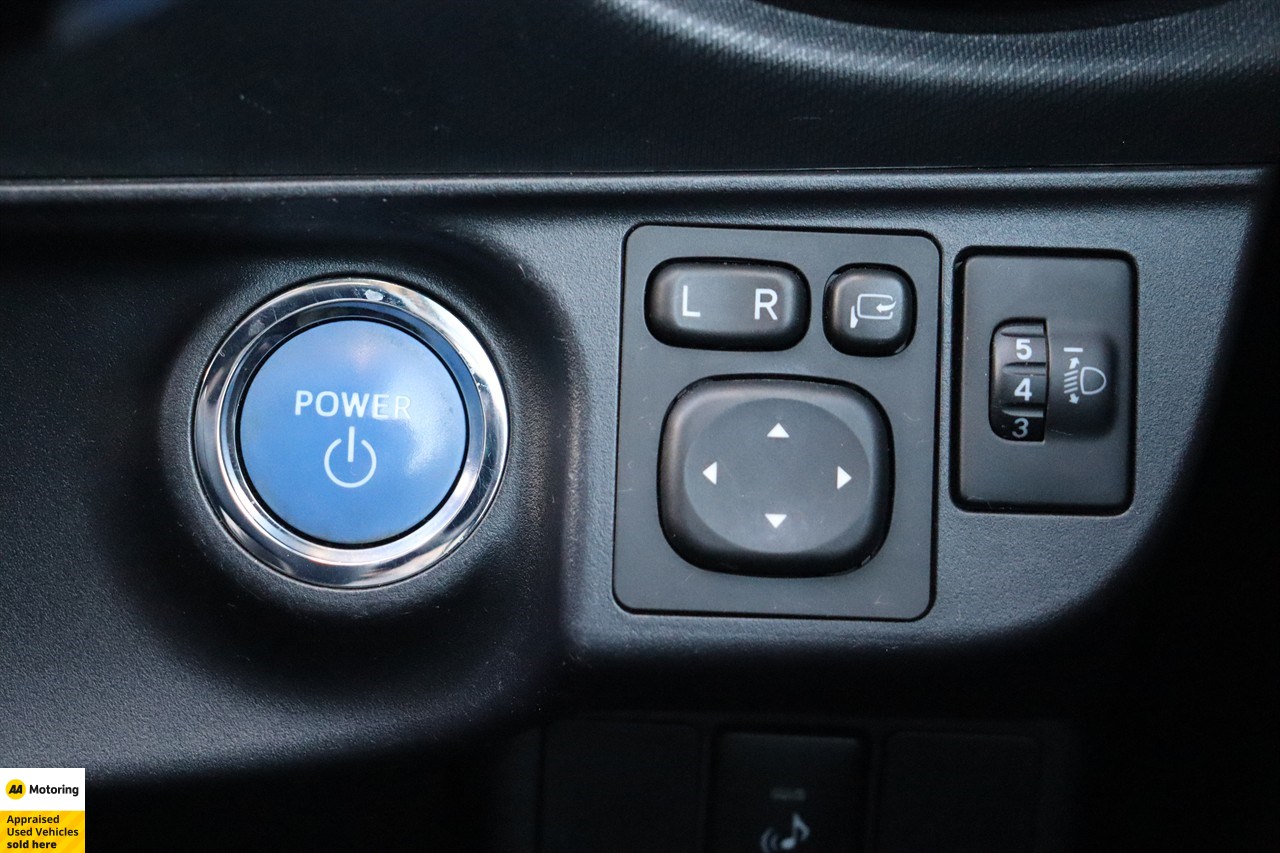 2015 Toyota Aqua