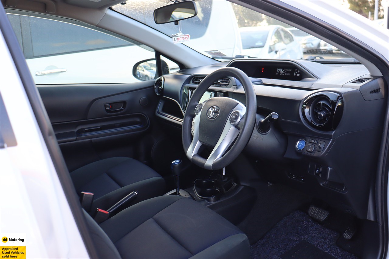 2015 Toyota Aqua