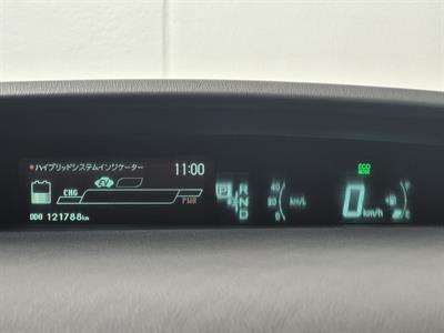 2013 Toyota Prius - Thumbnail