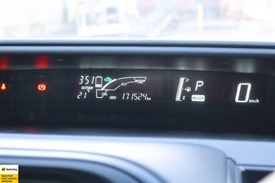 2017 Toyota Aqua - Thumbnail