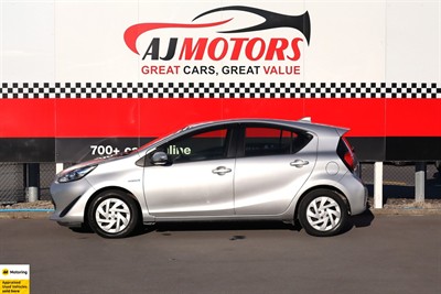 2017 Toyota Aqua - Thumbnail
