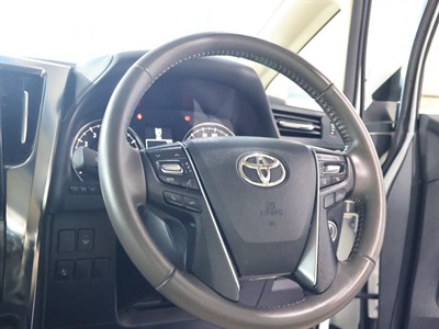 2016 Toyota Alphard - Thumbnail