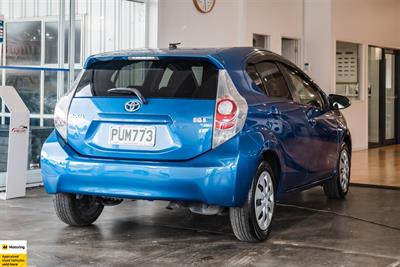 2012 Toyota Aqua - Thumbnail