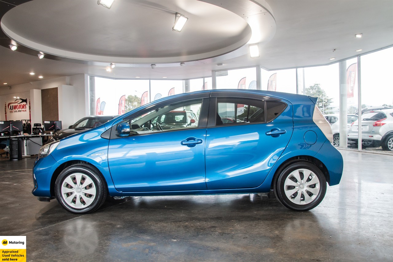 2012 Toyota Aqua