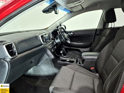 2019 Kia Sportage - Thumbnail