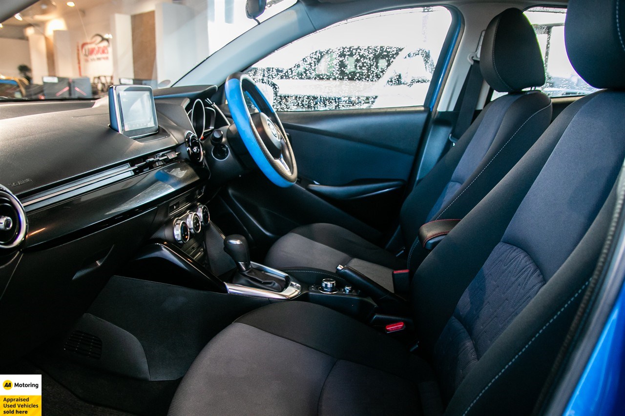 2016 Mazda Demio