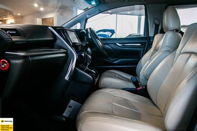 2015 Toyota Vellfire - Thumbnail