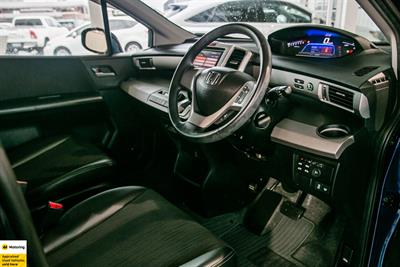 2012 Honda Freed - Thumbnail