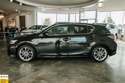 2012 Lexus CT200H - Thumbnail