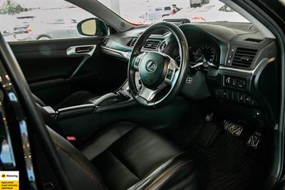 2012 Lexus CT200H - Thumbnail