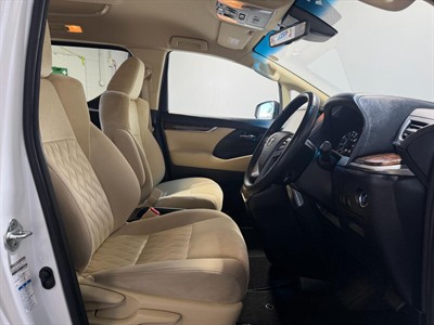 2023 Toyota Alphard - Thumbnail