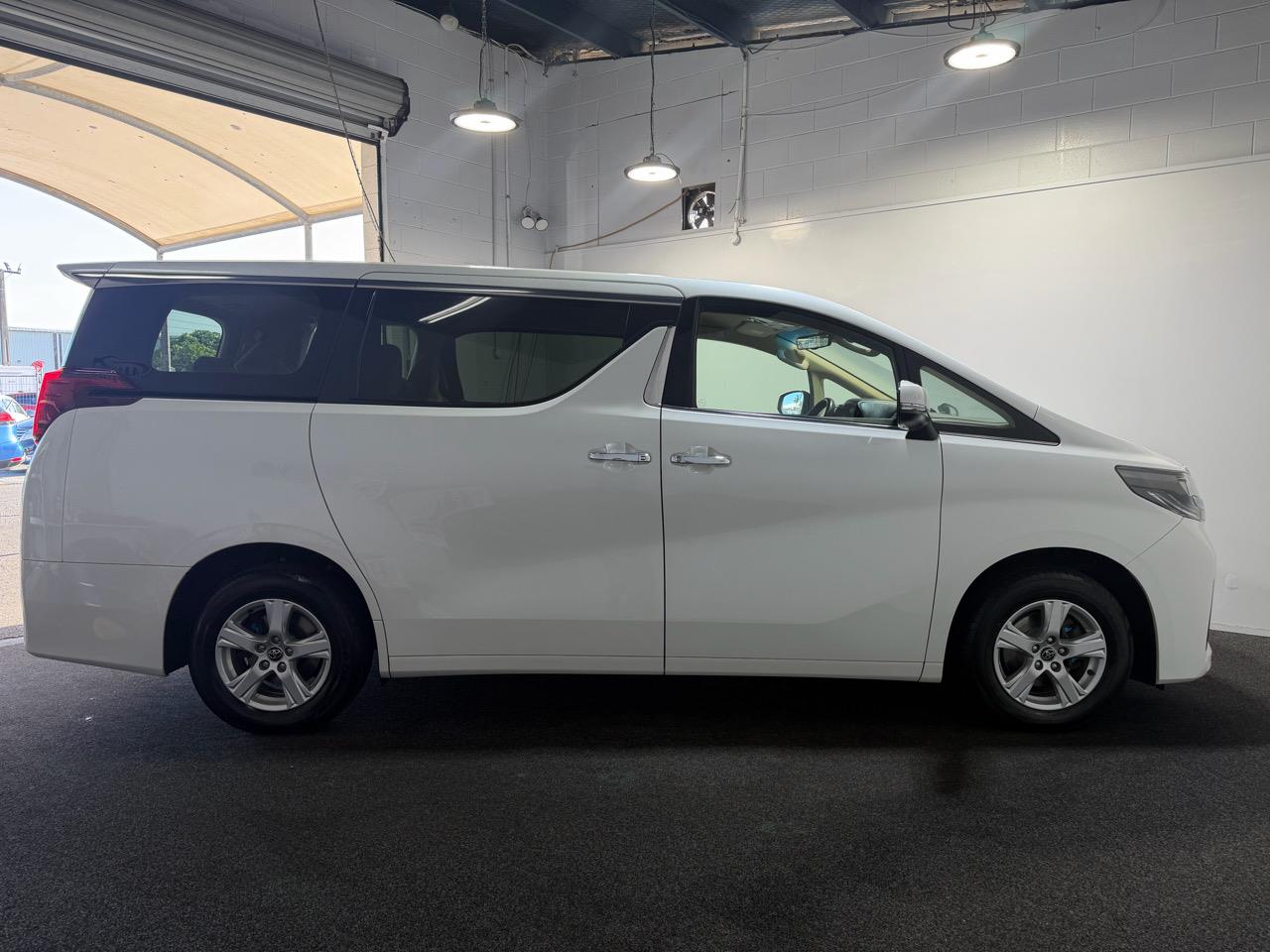 2023 Toyota Alphard