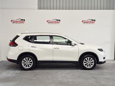 2022 Nissan X-Trail - Thumbnail