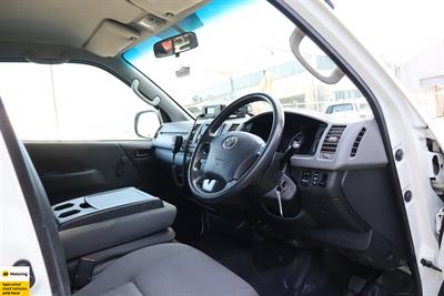 2012 Toyota Hiace - Thumbnail