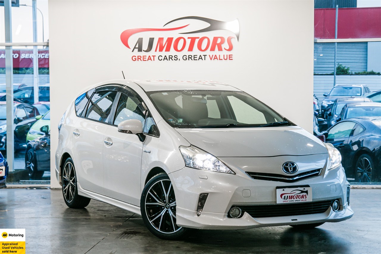 2014 Toyota Prius Alpha