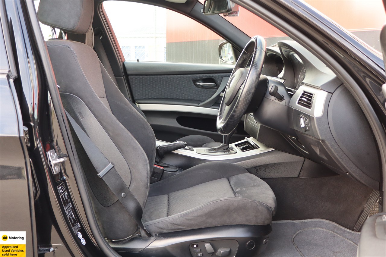 2012 BMW 320i