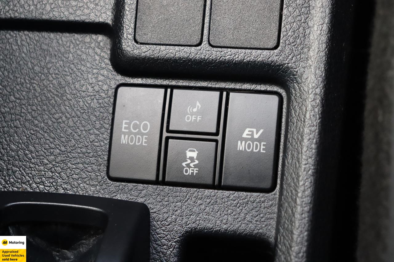 2017 Toyota COROLLA FIELDER