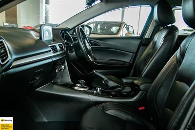 2016 Mazda Axela - Thumbnail