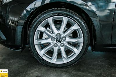 2016 Mazda Axela - Thumbnail