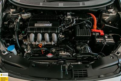 2010 Honda CR-Z - Thumbnail