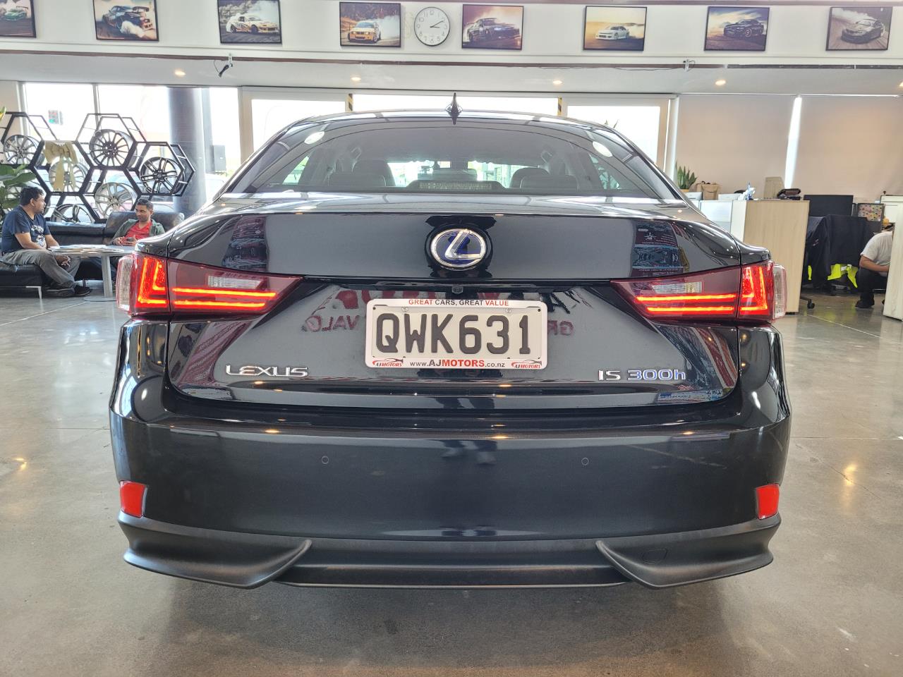 2014 Lexus IS 300h