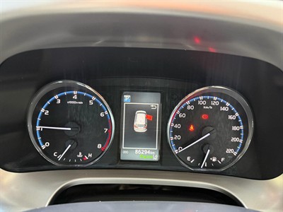 2017 Toyota RAV4 - Thumbnail