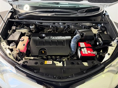 2017 Toyota RAV4 - Thumbnail