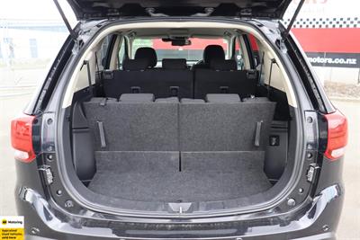 2021 Mitsubishi Outlander - Thumbnail