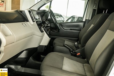 2020 Toyota Hiace - Thumbnail
