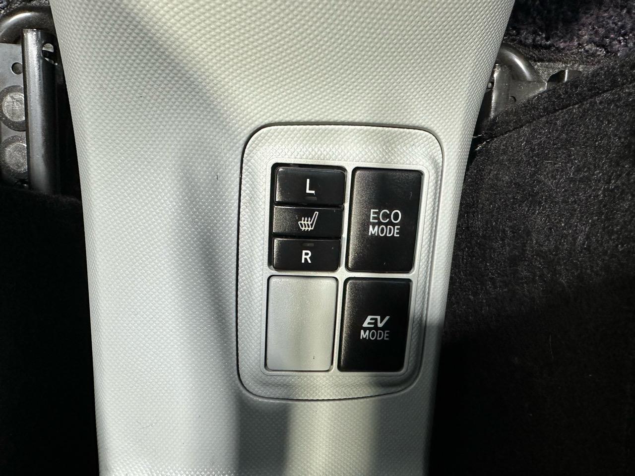 2013 Toyota Aqua