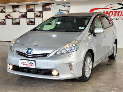 2012 Toyota Prius - Thumbnail