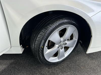 2015 Toyota Prius - Thumbnail