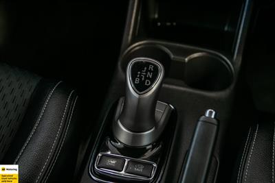2014 Mitsubishi Outlander - Thumbnail