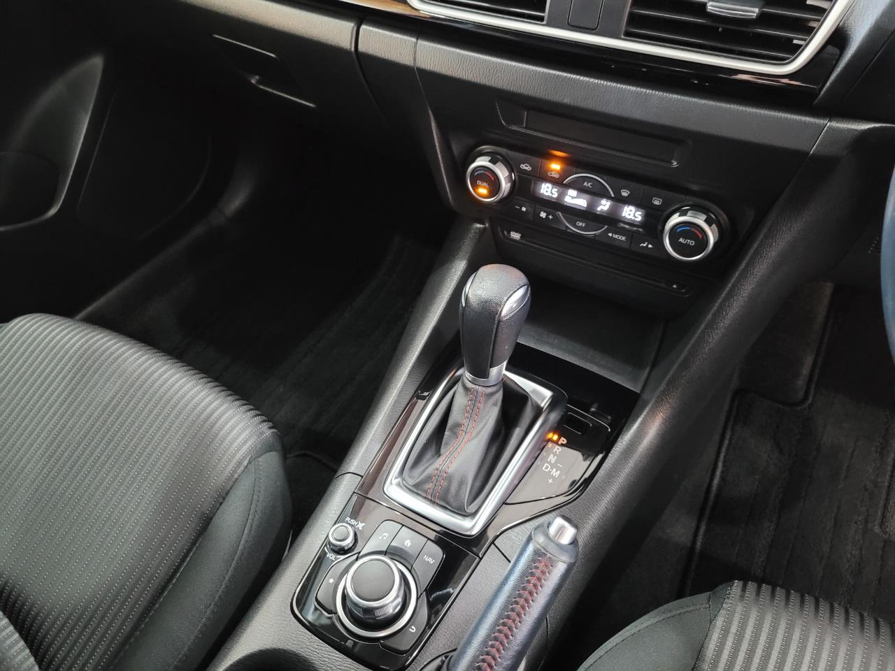 2015 Mazda Axela