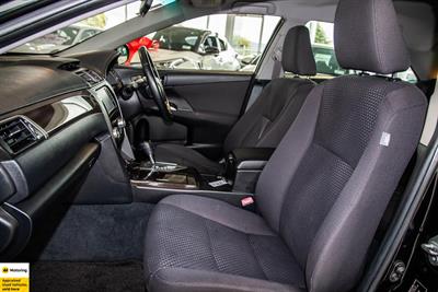 2013 Toyota Camry - Thumbnail