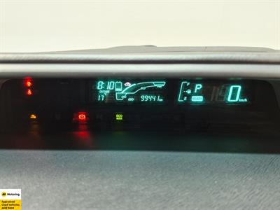 2013 Toyota Aqua - Thumbnail