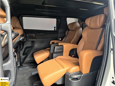 2025 Toyota Vellfire - Thumbnail