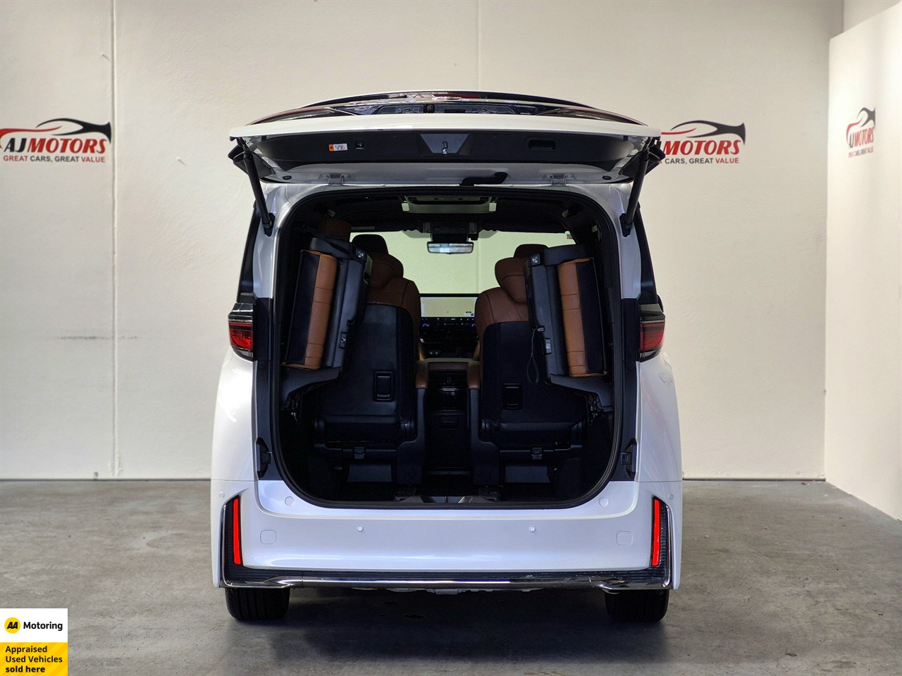 2025 Toyota Vellfire