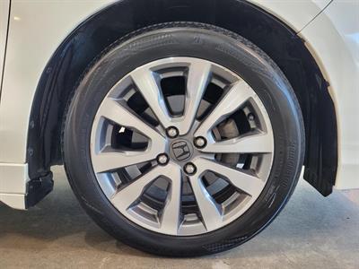 2013 Honda Insight - Thumbnail